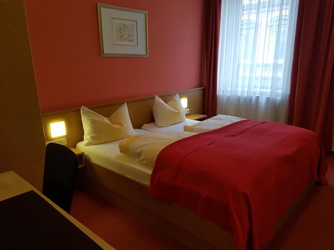Hotel Am Kuhbogen 호프 외부 사진
