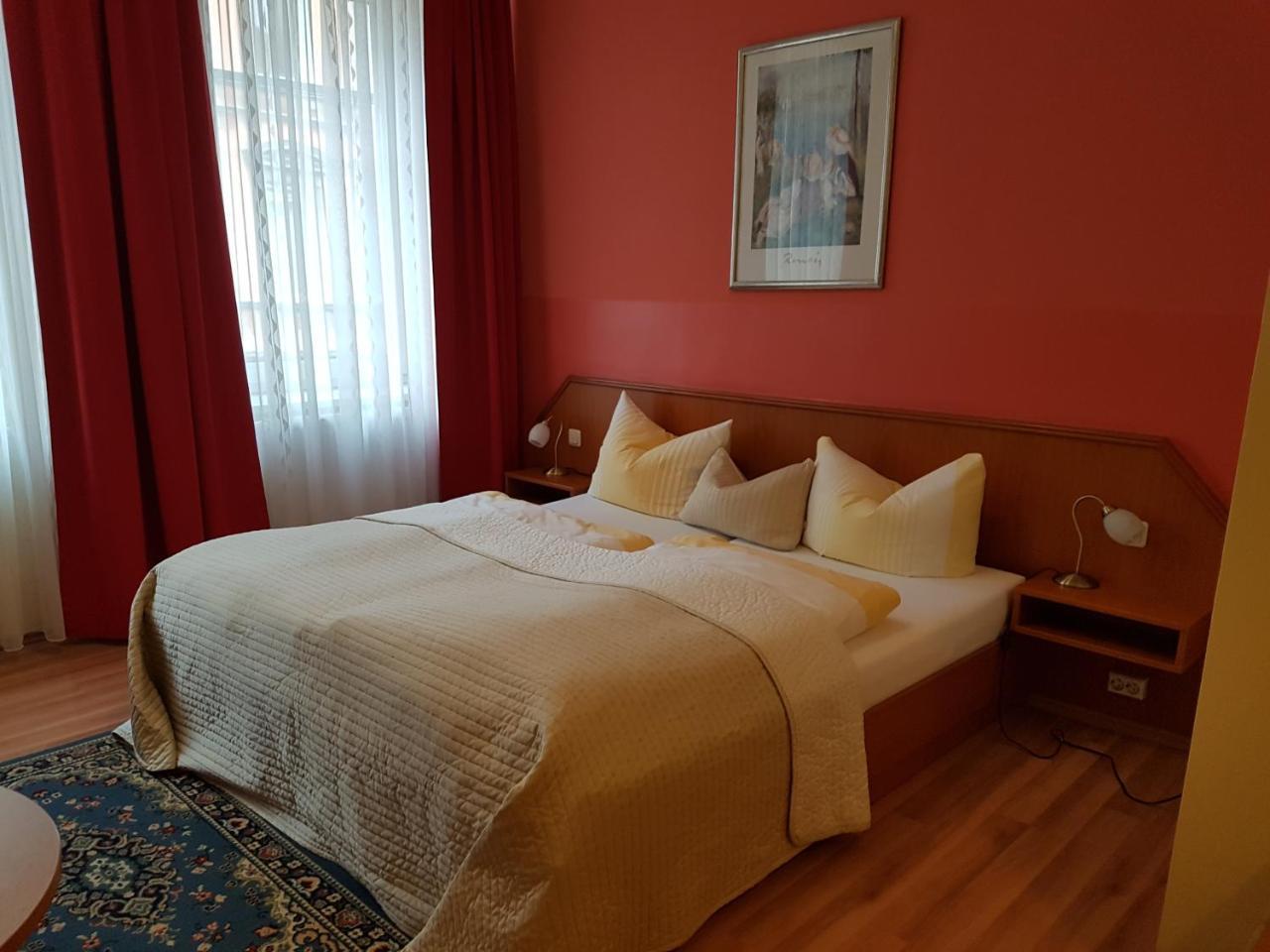 Hotel Am Kuhbogen 호프 외부 사진